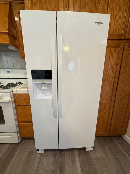 Building Photo - 8917 Reydon St