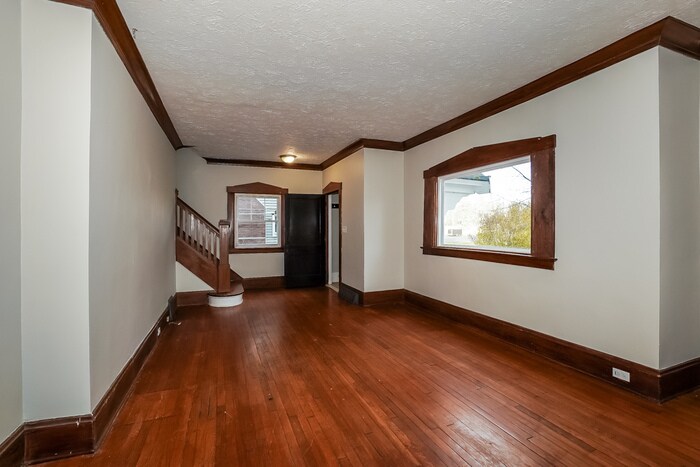 Building Photo - 12996 Cedar Rd