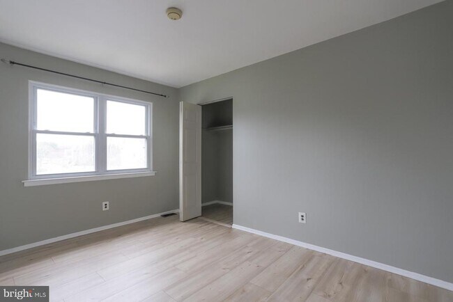 Building Photo - 1940 Arrowood Dr