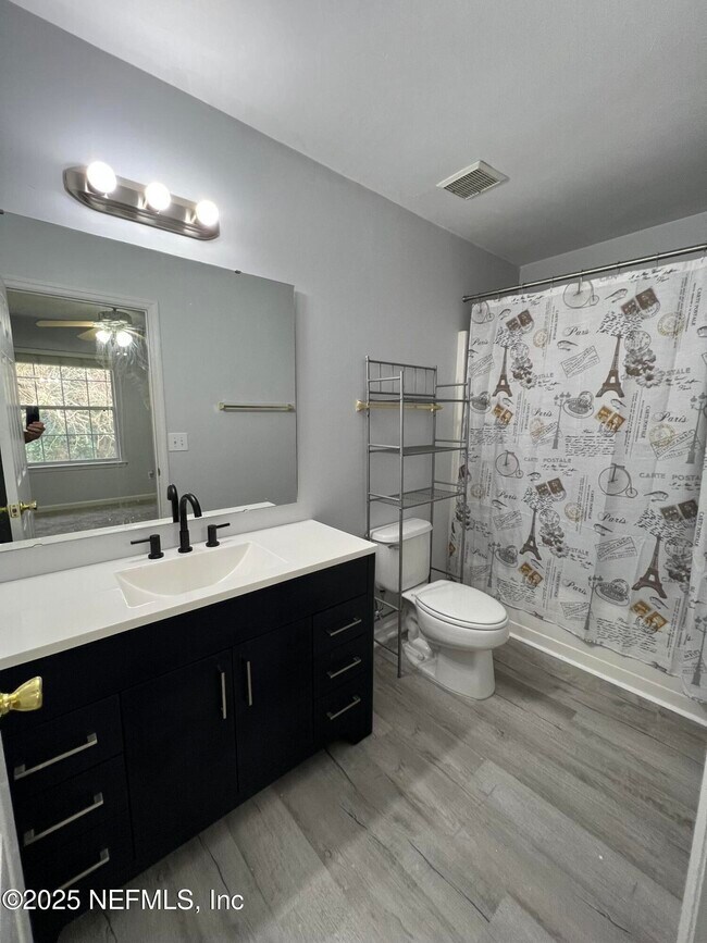 Building Photo - 3057 Camelliawood Cir E