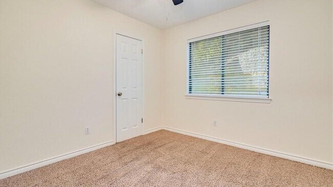 Building Photo - 507 Gregory Cove