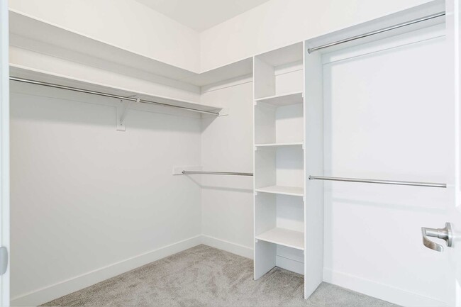 Building Photo - Unit Type C2 | 3 Bedroom | 2 Bathroom
