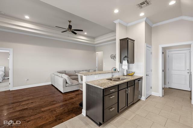 Building Photo - 4008 False River Dr