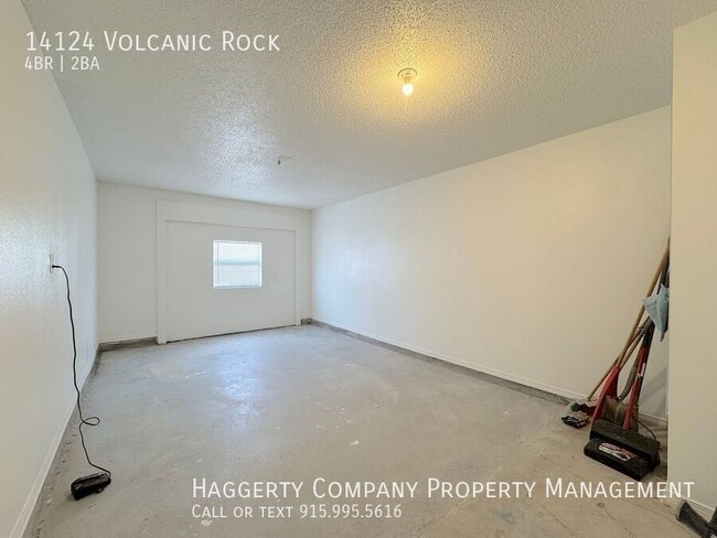 Building Photo - 14124 Volcanic Rock Dr