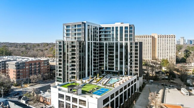 Building Photo - 2425 Peachtree Rd