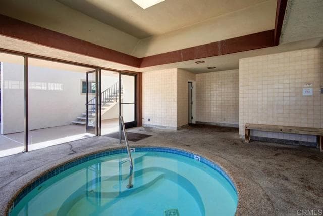 Building Photo - 757 Ocean Surf Dr