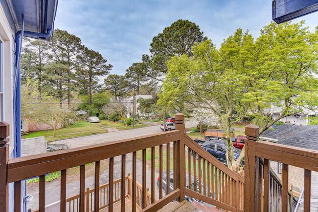 Building Photo - 9501 Granby St