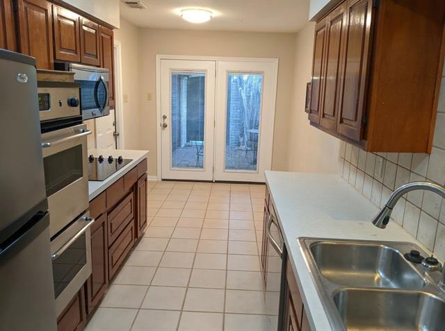 Building Photo - 12619 Montfort Dr
