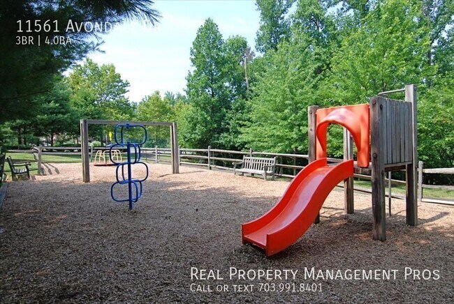 Building Photo - 11561 Avondale Dr