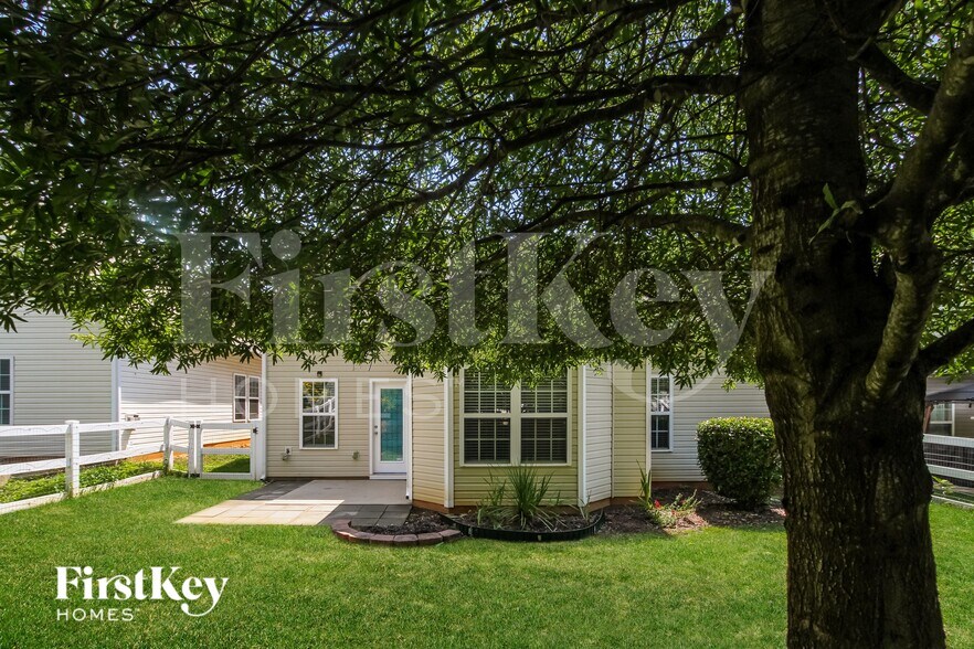 Building Photo - 19523 Denae Lynn Dr