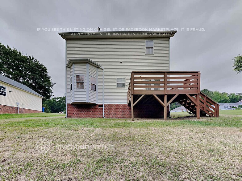 Building Photo - 145 Silver Birch Ln
