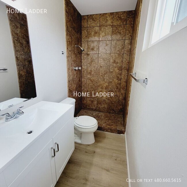 Building Photo - 3118 W Aster Dr