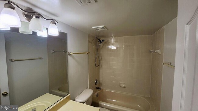 Building Photo - 12327 Eugenes Prospect Dr