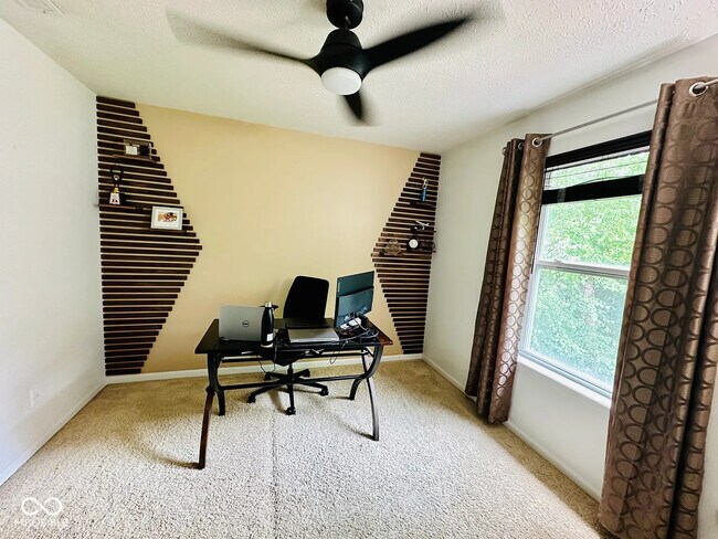 Building Photo - 5273 Ivy Hill Dr