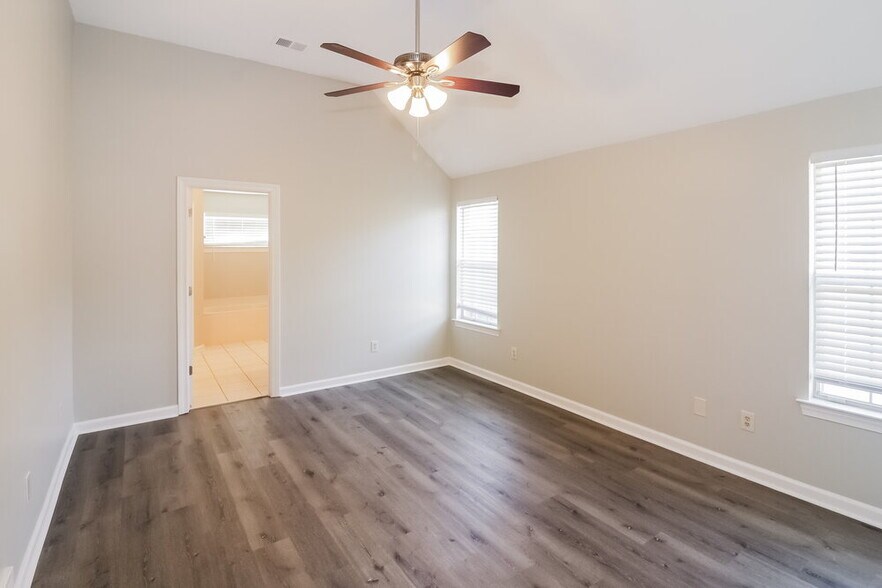 Building Photo - 6163 E Morgan Manor Dr