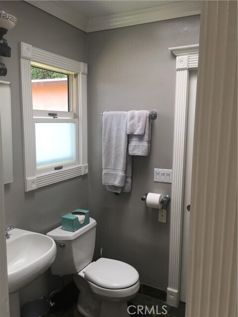 Building Photo - 342 Camino de las Colinas