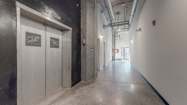 Building Photo - **Industrial Loft-Style 1BR Near UofL – Wa...