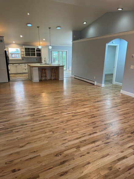 Building Photo - 1175 Normandy Rd