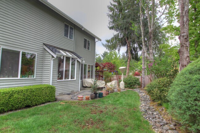 Building Photo - 1006 270th Ct SE