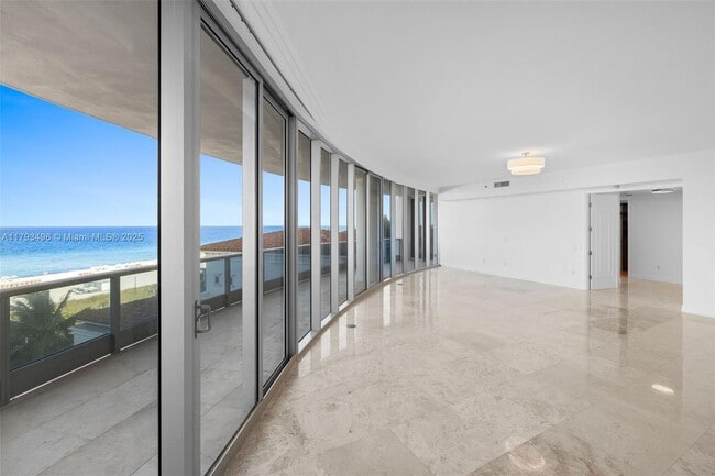 Building Photo - 5959 Collins Ave
