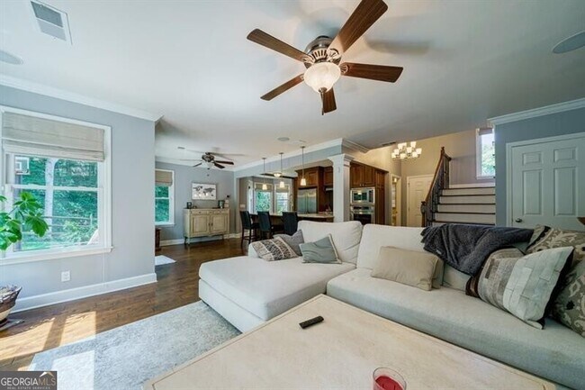 Building Photo - 947 Lenox Hill Ct NE