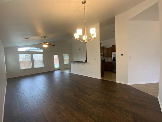 Building Photo - 6709 Mustang Creek Rd