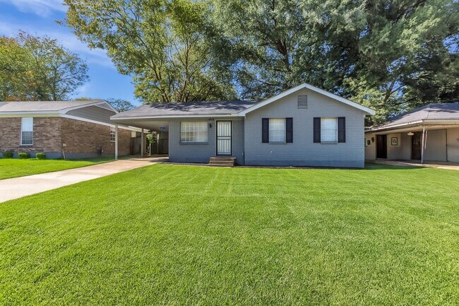 Primary Photo - 4829 Bradford Dr