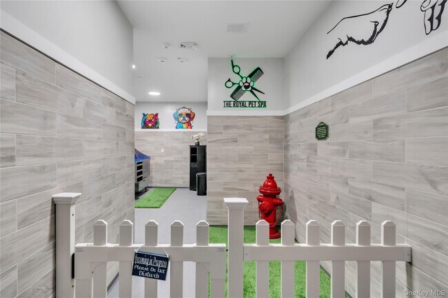 Building Photo - 101 Searing Ave