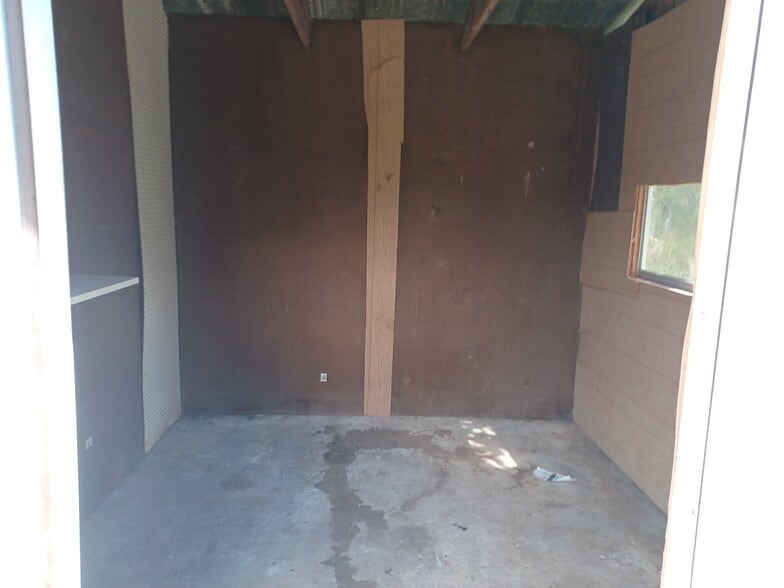 Building Photo - 20714 Caboose Dr