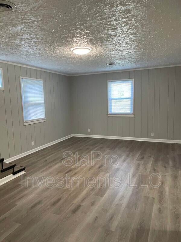 Building Photo - 122 Bellar Dr