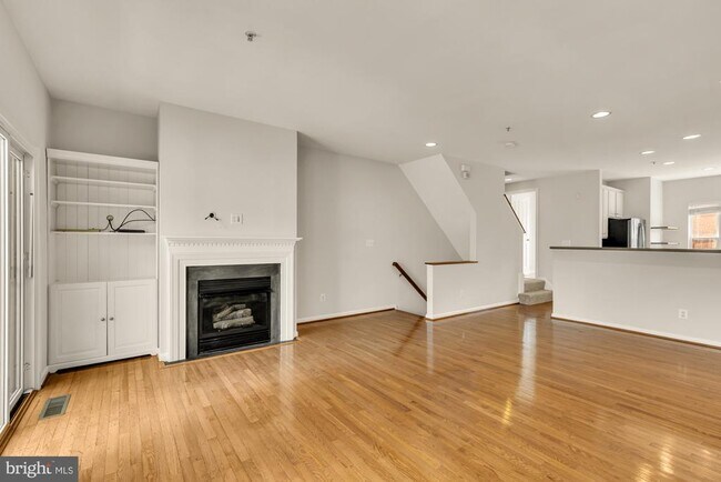 Building Photo - 1227 V St NW