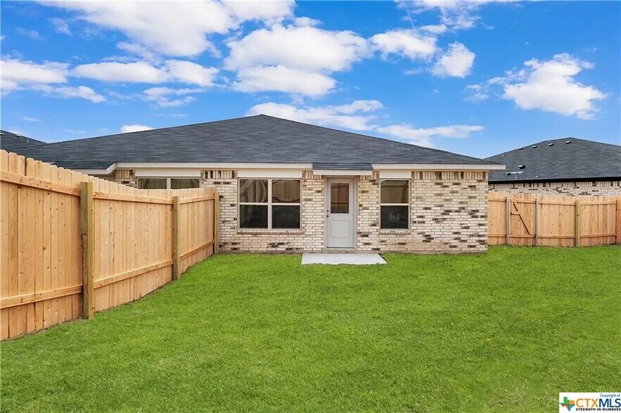 Building Photo - 1238 Lehmann