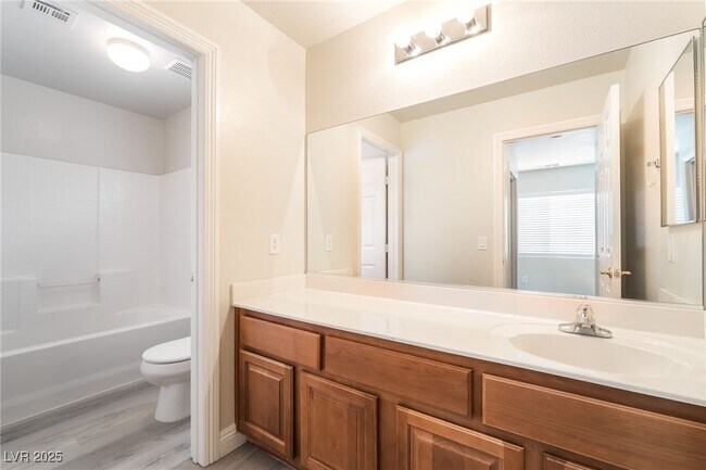 Building Photo - 9175 Sunken Meadow Ave