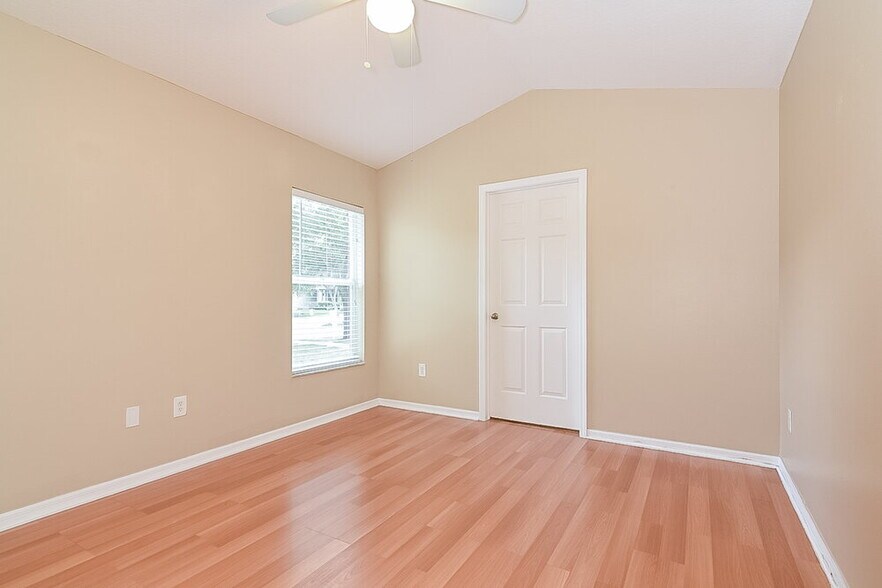 Building Photo - 6708 Summer Haven Dr