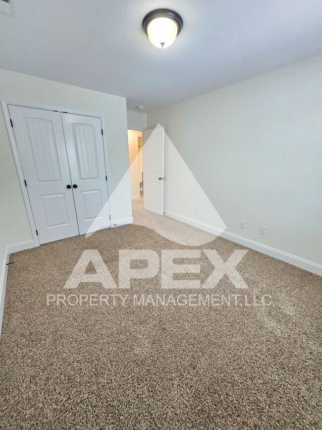 Building Photo - Beautiful  4 Bd 2.5 Ba Single Family home in Powell!