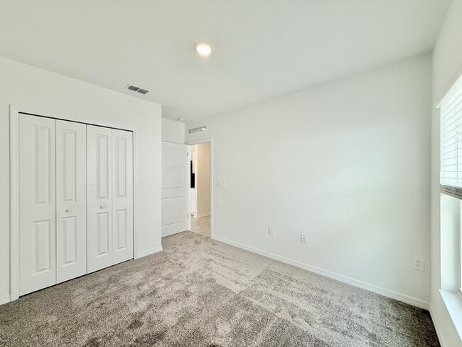 Building Photo - 1240 Tyler Lp