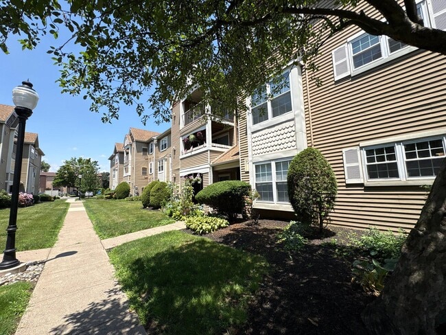 Building Photo - 72304 Delaire Landing Rd