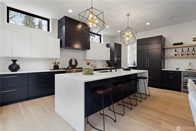 Building Photo - 5bd/4ba Kirkland Home