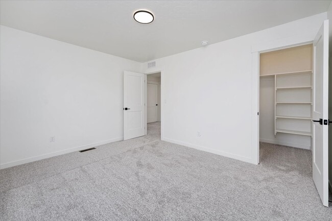 Building Photo - 405 N 18th St