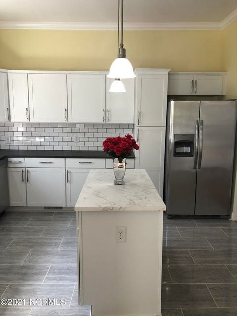 Building Photo - 605 SE 3rd St