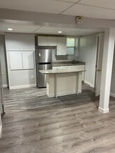 Building Photo - 50 Waterbury Ave