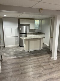 Building Photo - 50 Waterbury Ave