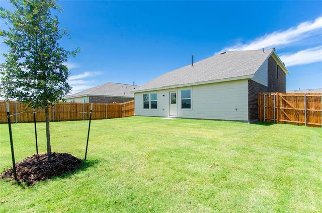 Building Photo - 305 Laurenbrooke Dr
