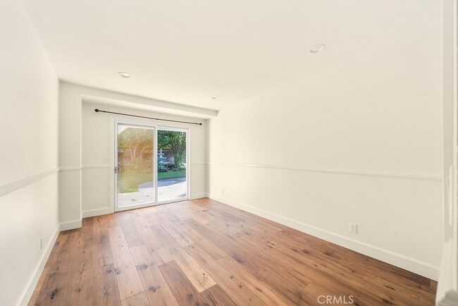 Building Photo - 2646 Basswood St