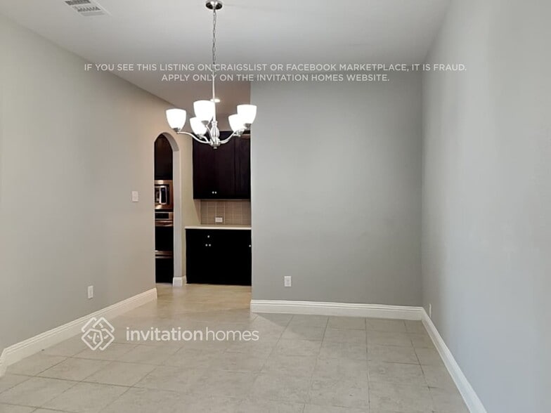 Building Photo - 2933 Open Range Dr