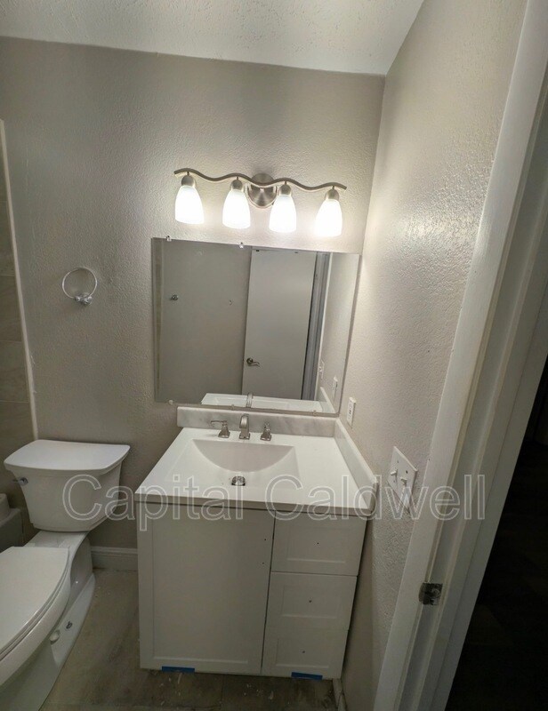 Building Photo - 13725 Juniper Blossom Dr