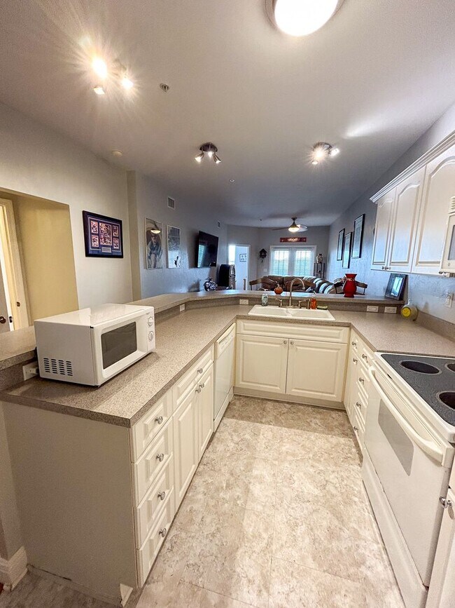 Building Photo - Union Street Station #324