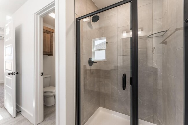 Building Photo - 1140 Ari Ave