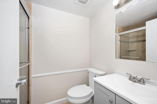 Building Photo - 11659 Stoneview Square