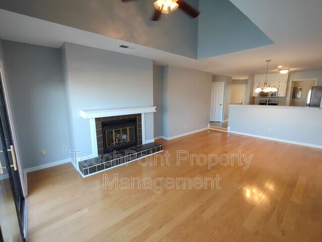 Building Photo - 9041 J M Keynes Dr